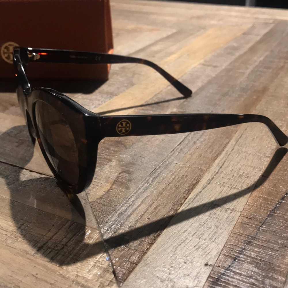 TORY BURCH TY7115 Sunglasses NEW - Picture 4 of 8
